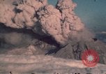 Standbild Mount Saint Helens Eruption Washington State United States USA, 1980, aus Sekunde 22 historischem Filmmaterial Videoclip 65675037877