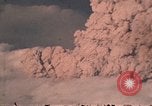 Standbild Mount Saint Helens Eruption Washington State United States USA, 1980, aus Sekunde 26 historischem Filmmaterial Videoclip 65675037877