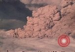 Standbild Mount Saint Helens Eruption Washington State United States USA, 1980, aus Sekunde 31 historischem Filmmaterial Videoclip 65675037877