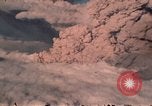 Standbild Mount Saint Helens Eruption Washington State United States USA, 1980, aus Sekunde 32 historischem Filmmaterial Videoclip 65675037877