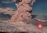 Standbild Mount Saint Helens Eruption Washington State United States USA, 1980, aus Sekunde 35 historischem Filmmaterial Videoclip 65675037877