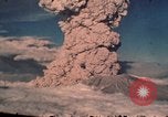 Standbild Mount Saint Helens Eruption Washington State United States USA, 1980, aus Sekunde 43 historischem Filmmaterial Videoclip 65675037877