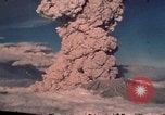 Standbild Mount Saint Helens Eruption Washington State United States USA, 1980, aus Sekunde 46 historischem Filmmaterial Videoclip 65675037877