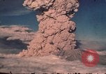Standbild Mount Saint Helens Eruption Washington State United States USA, 1980, aus Sekunde 51 historischem Filmmaterial Videoclip 65675037877
