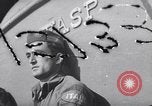 Standbild italienische Kriegsgefangene Neapel Italien, 1945, aus Sekunde 1 historischem Filmmaterial Videoclip 65675037881