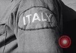 Standbild italienische Kriegsgefangene Neapel Italien, 1945, aus Sekunde 21 historischem Filmmaterial Videoclip 65675037881