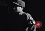 Standbild italienische Kriegsgefangene Neapel Italien, 1945, aus Sekunde 42 historischem Filmmaterial Videoclip 65675037881