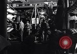 Standbild italienische Kriegsgefangene Neapel Italien, 1945, aus Sekunde 18 historischem Filmmaterial Videoclip 65675037882