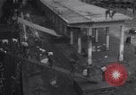 Standbild italienische Kriegsgefangene Neapel Italien, 1945, aus Sekunde 1 historischem Filmmaterial Videoclip 65675037883