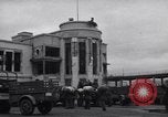 Standbild italienische Kriegsgefangene Neapel Italien, 1945, aus Sekunde 54 historischem Filmmaterial Videoclip 65675037883