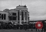 Standbild italienische Kriegsgefangene Neapel Italien, 1945, aus Sekunde 58 historischem Filmmaterial Videoclip 65675037883