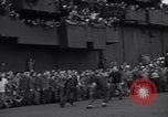 Standbild italienische Kriegsgefangene Neapel Italien, 1945, aus Sekunde 29 historischem Filmmaterial Videoclip 65675037884