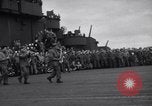 Standbild italienische Kriegsgefangene Neapel Italien, 1945, aus Sekunde 36 historischem Filmmaterial Videoclip 65675037884