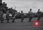 Standbild italienische Kriegsgefangene Neapel Italien, 1945, aus Sekunde 43 historischem Filmmaterial Videoclip 65675037884