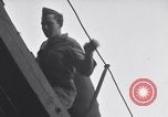 Standbild italienische Kriegsgefangene Neapel Italien, 1945, aus Sekunde 10 historischem Filmmaterial Videoclip 65675037885
