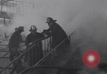 Image les pompiers Montréal Québec Canada, 1941, de la seconde 39 séquences d'archives historiques vidéo 65675037923