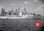Standbild George Arida mit Hitlers Aviso Grille Yacht New York United States USA, 1949, aus Sekunde 9 historischem Filmmaterial Videoclip 65675037927