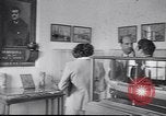 Standbild König Humbert Sitge Spanien, 1949, aus Sekunde 39 historischem Filmmaterial Videoclip 65675037928