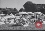 Immagine di I nuotatori francese Francia, 1949, secondo 7 filmato di repertorio 65675037930