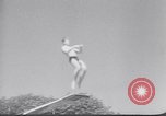 Immagine di I nuotatori francese Francia, 1949, secondo 31 filmato di repertorio 65675037930