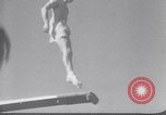 Immagine di I nuotatori francese Francia, 1949, secondo 37 filmato di repertorio 65675037930