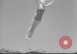 Immagine di I nuotatori francese Francia, 1949, secondo 48 filmato di repertorio 65675037930