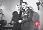 Image congressistes y compris Lyndon Baines Johnson Washington DC USA, 1948, de la seconde 23 séquences d'archives historiques vidéo 65675037947