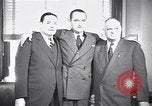 Image congressistes y compris Lyndon Baines Johnson Washington DC USA, 1948, de la seconde 27 séquences d'archives historiques vidéo 65675037947
