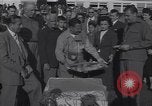 Standbild Henry Cotton gewinnt bei Greenbrier 1948 White Sulphur Springs West Virginia USA, 1948, aus Sekunde 14 historischem Filmmaterial Videoclip 65675037950