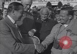 Standbild Henry Cotton gewinnt bei Greenbrier 1948 White Sulphur Springs West Virginia USA, 1948, aus Sekunde 53 historischem Filmmaterial Videoclip 65675037950