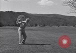 Immagine di Il Duca di Windsor gioca a golf White Sulphur Springs West Virginia USA, 1948, secondo 8 filmato di repertorio 65675037952