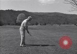 Immagine di Il Duca di Windsor gioca a golf White Sulphur Springs West Virginia USA, 1948, secondo 10 filmato di repertorio 65675037952