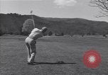 Immagine di Il Duca di Windsor gioca a golf White Sulphur Springs West Virginia USA, 1948, secondo 13 filmato di repertorio 65675037952