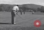Immagine di Il Duca di Windsor gioca a golf White Sulphur Springs West Virginia USA, 1948, secondo 34 filmato di repertorio 65675037952