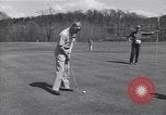 Immagine di Il Duca di Windsor gioca a golf White Sulphur Springs West Virginia USA, 1948, secondo 39 filmato di repertorio 65675037952
