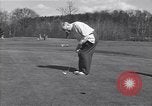 Immagine di Il Duca di Windsor gioca a golf White Sulphur Springs West Virginia USA, 1948, secondo 61 filmato di repertorio 65675037952