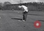 Immagine di Il Duca di Windsor gioca a golf White Sulphur Springs West Virginia USA, 1948, secondo 62 filmato di repertorio 65675037952