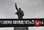 Standbild Sowjetische Truppen greifen Deutsche in Haus-zu-Haus-Schlachten in ein Stadt Moskau Russland Sowjetunion, 1941, aus Sekunde 6 historischem Filmmaterial Videoclip 65675037964