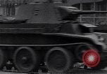 Standbild Sowjetische Truppen greifen Deutsche in Haus-zu-Haus-Schlachten in ein Stadt Moskau Russland Sowjetunion, 1941, aus Sekunde 43 historischem Filmmaterial Videoclip 65675037964