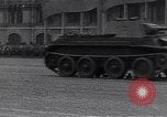 Standbild Sowjetische Truppen greifen Deutsche in Haus-zu-Haus-Schlachten in ein Stadt Moskau Russland Sowjetunion, 1941, aus Sekunde 44 historischem Filmmaterial Videoclip 65675037964