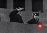 Standbild Sowjetische Truppen greifen Deutsche in Haus-zu-Haus-Schlachten in ein Stadt Moskau Russland Sowjetunion, 1941, aus Sekunde 52 historischem Filmmaterial Videoclip 65675037964