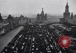 Standbild Sowjetische Truppen greifen Deutsche in Haus-zu-Haus-Schlachten in ein Stadt Moskau Russland Sowjetunion, 1941, aus Sekunde 62 historischem Filmmaterial Videoclip 65675037964