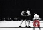 Standbild Joe Louis United States USA, 1946, aus Sekunde 61 historischem Filmmaterial Videoclip 65675037971
