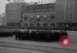 Image les gens de Moscou Parade Moscou Russie Union Soviétique, 1952, de la seconde 16 séquences d'archives historiques vidéo 65675037975