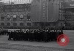 Image les gens de Moscou Parade Moscou Russie Union Soviétique, 1952, de la seconde 19 séquences d'archives historiques vidéo 65675037975