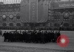 Image les gens de Moscou Parade Moscou Russie Union Soviétique, 1952, de la seconde 20 séquences d'archives historiques vidéo 65675037975
