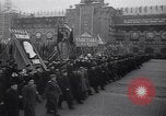 Image les gens de Moscou Parade Moscou Russie Union Soviétique, 1952, de la seconde 28 séquences d'archives historiques vidéo 65675037975