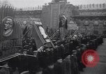 Image les gens de Moscou Parade Moscou Russie Union Soviétique, 1952, de la seconde 30 séquences d'archives historiques vidéo 65675037975