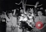 Standbild Mein Mann Godfrey Film Premier Los Angeles California USA, 1957, aus Sekunde 5 historischem Filmmaterial Videoclip 65675037997