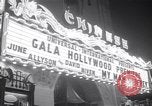Standbild Mein Mann Godfrey Film Premier Los Angeles California USA, 1957, aus Sekunde 37 historischem Filmmaterial Videoclip 65675037997